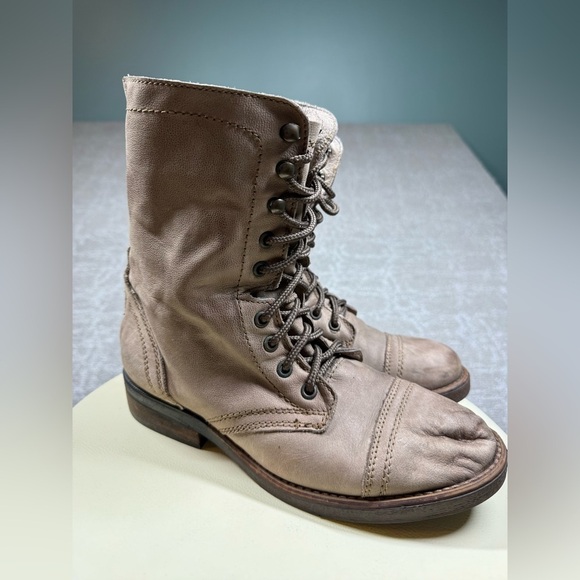 Steve Madden Munch Military Leather Lace up Moto Boot Womens Size 9 - Picture 3 of 10